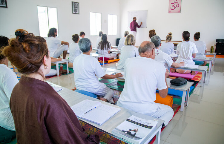 300-Hour Yoga Teacher Training Course 300-Hour Yoga Teacher Training Course