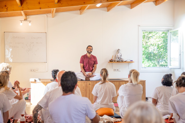 Yoga teacher responds to a difficult student question