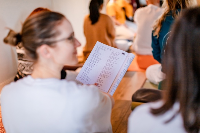 Arhanta 200-Hour Yoga Teacher Training yoga theory lesson